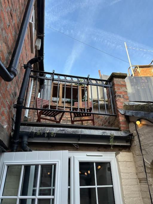 The Nook Lincoln Villa Exterior photo